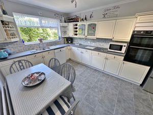 Photo 8- click for photo gallery